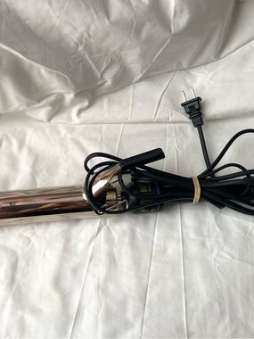 Hot Tools Curling Iron